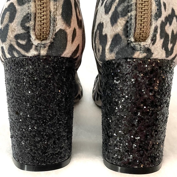 NOT RATED CHERRY VELVET ANIMAL PRINT GLITTER BLOCK HEEL BOOTS SIZE 10 - Picture 9 of 14